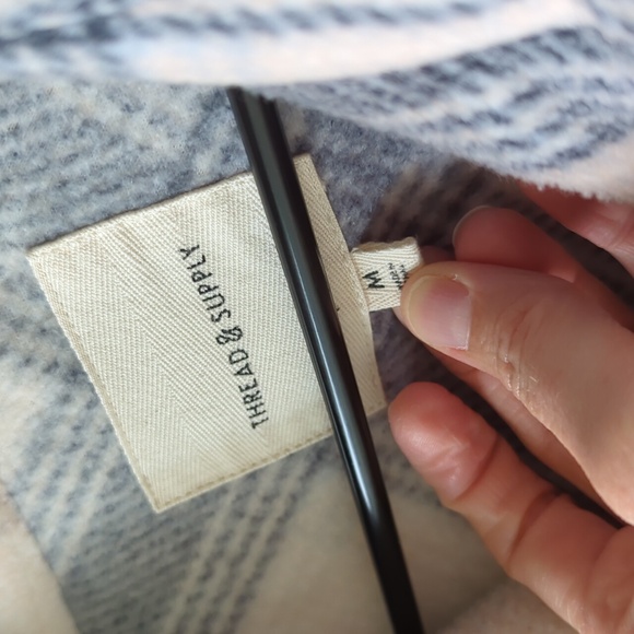 Thread & Supply fleece shacket - Picture 2 of 7